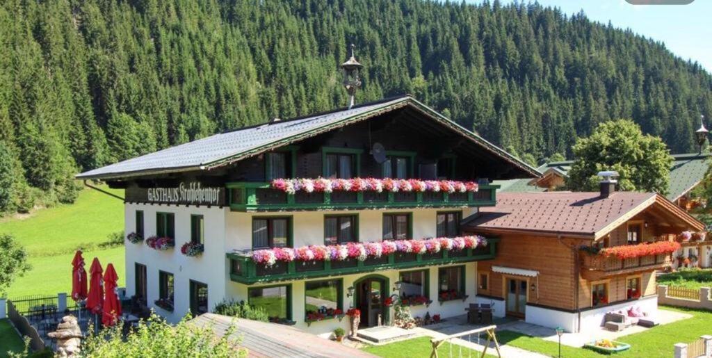 Hotel Gasthof Krahlehenhof Филцмос Екстериор снимка